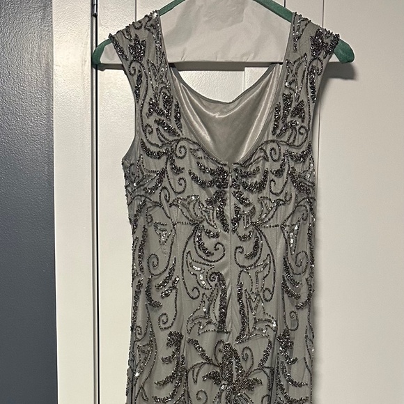 * Adrianna Papell Womens Bead Long Dress with sleeveless.  never worn - Picture 2 of 7